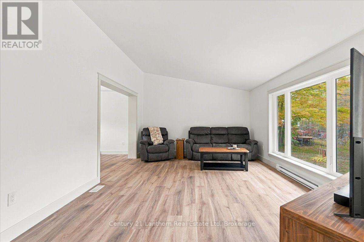 47 Reynolds Road Property Photo 8