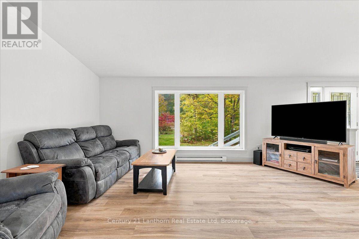47 Reynolds Road Property Photo 11