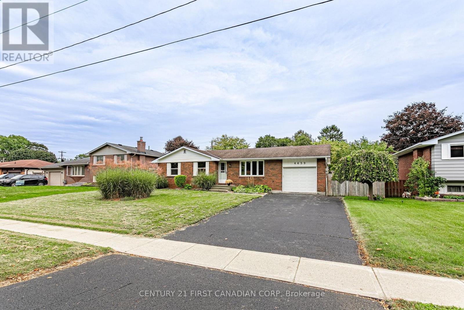 4459 Hamilton Road Photo de la propriété 1