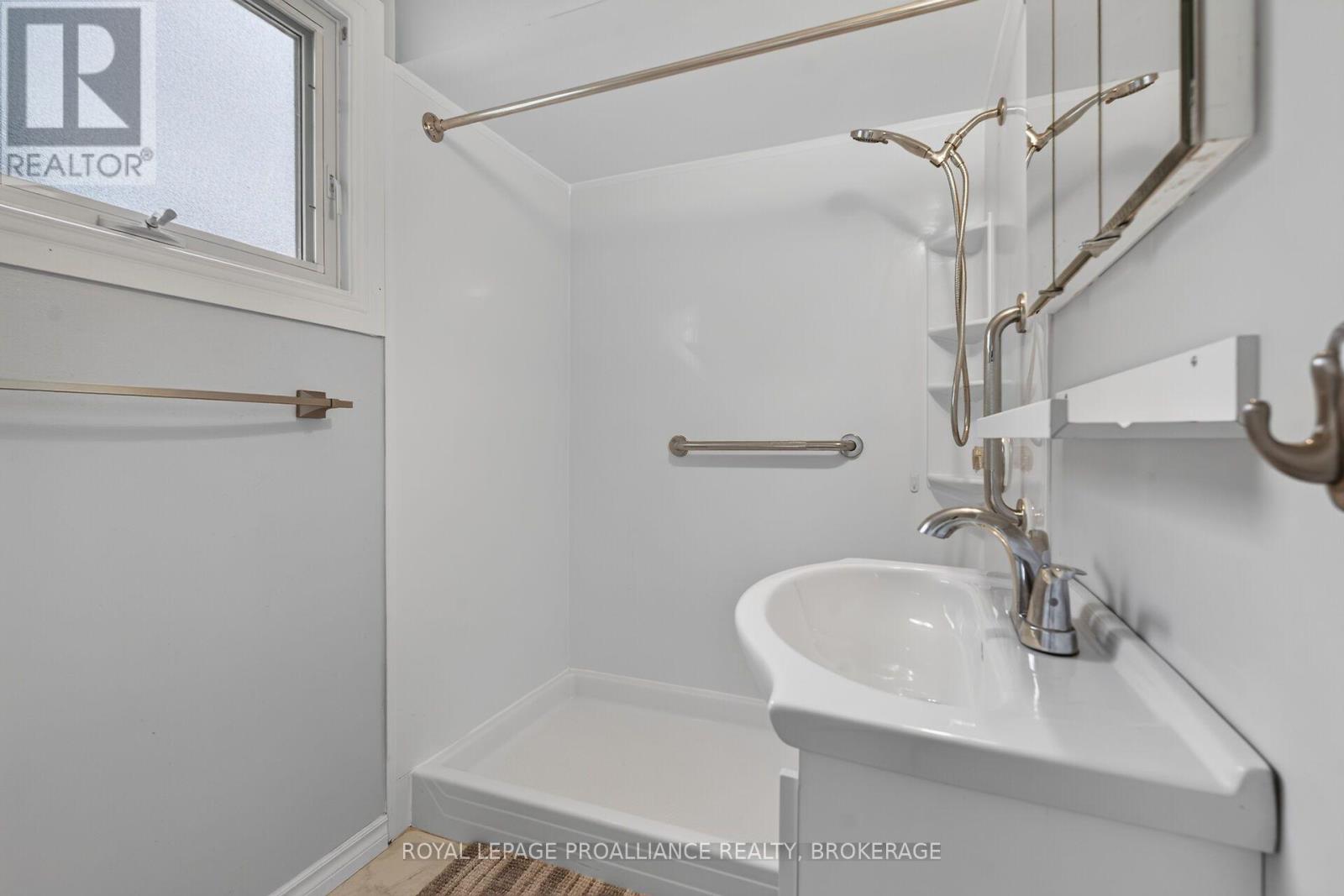 383 Bernice Drive Property Photo 20