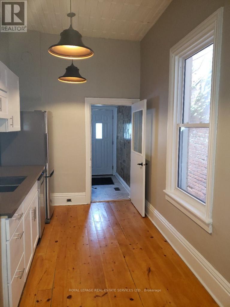 232 King Street W Property Photo 18