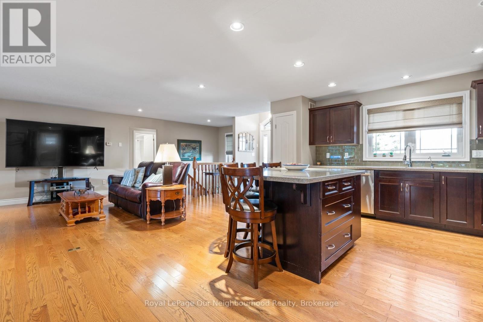 106 12th Avenue A Property Photo 10