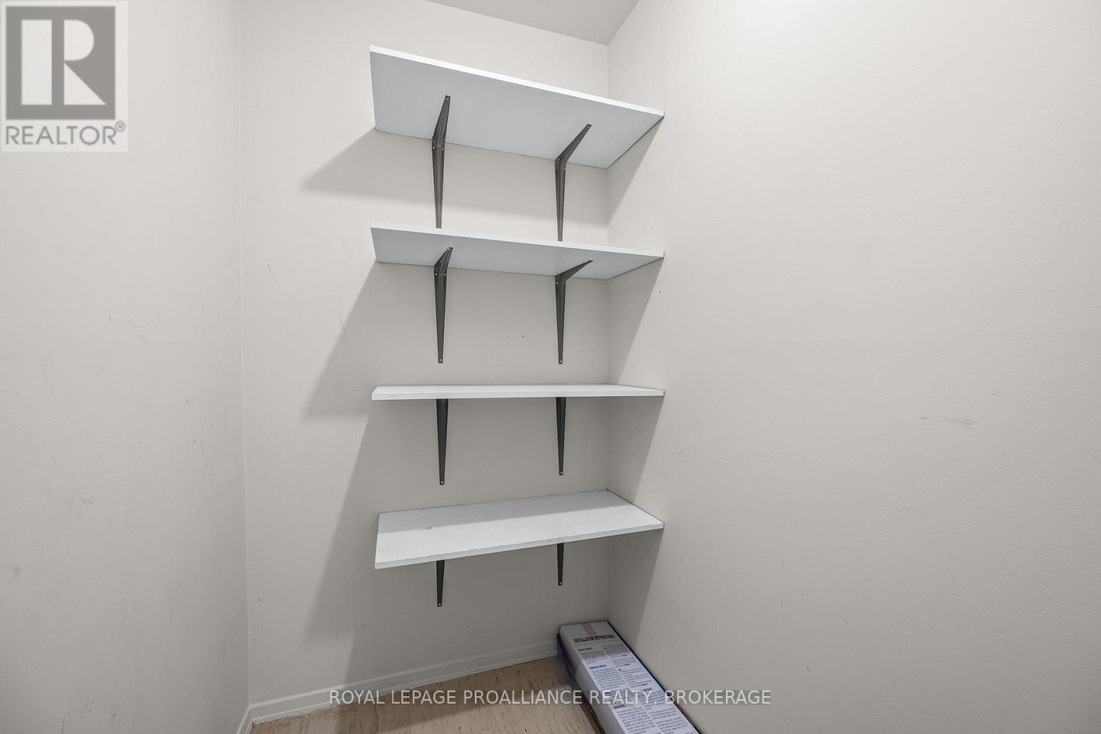 112 - 17 Eldon Hall Place Property Photo 20