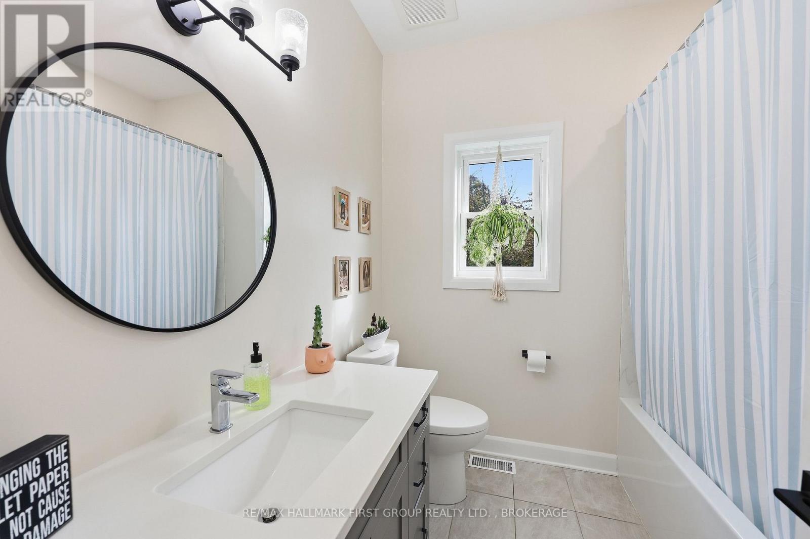 6909 Battersea Road Property Photo 29