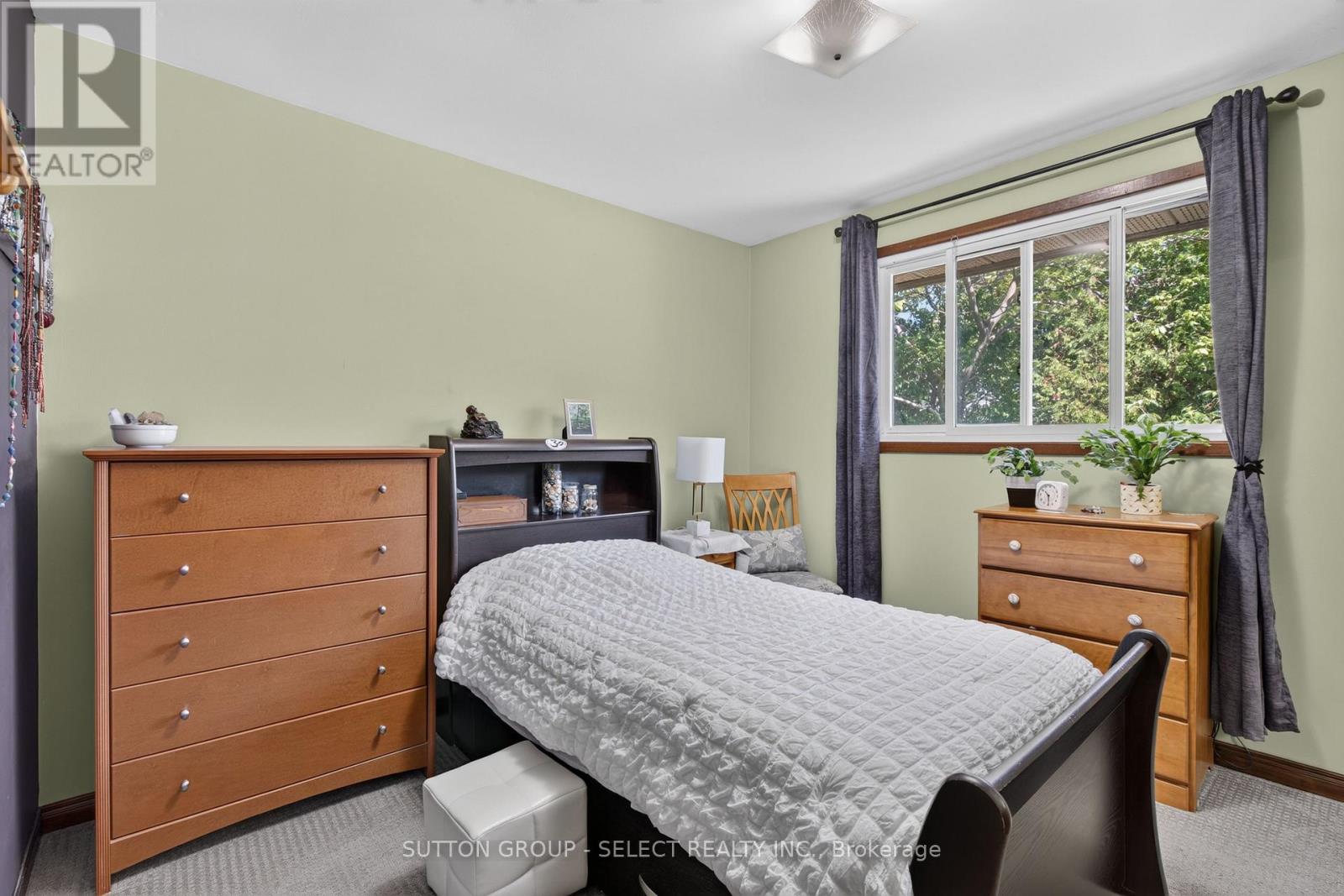 280 Charlotte Street Property Photo 6