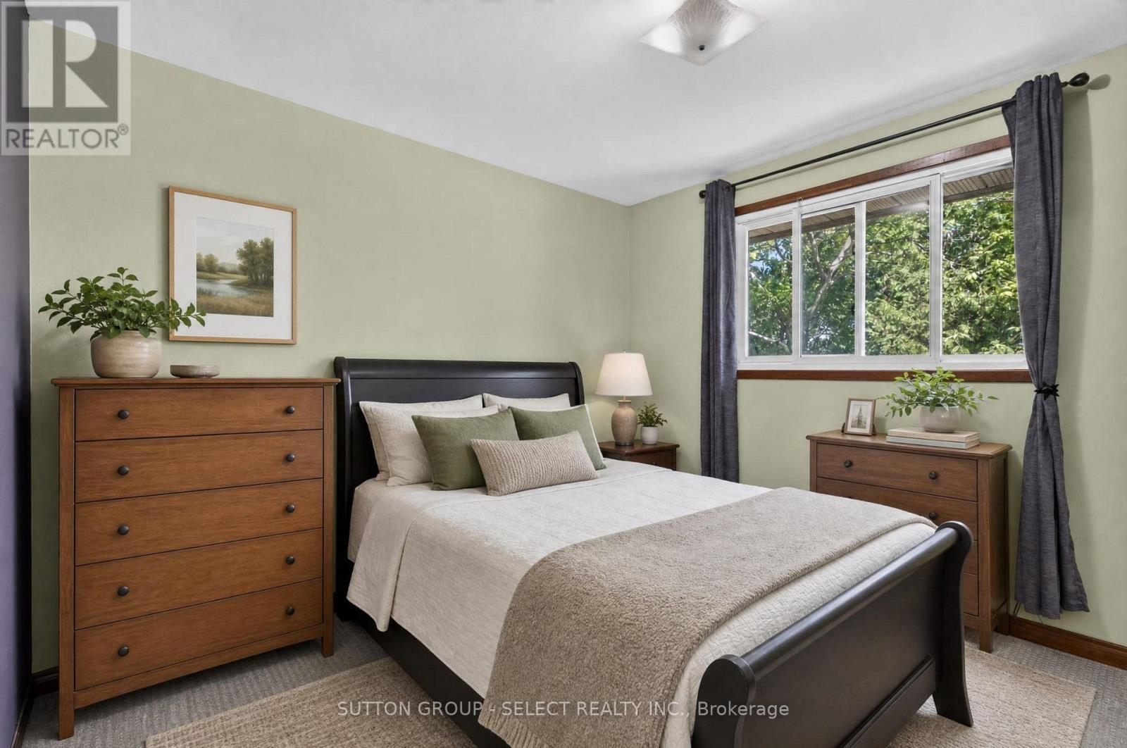 280 Charlotte Street Property Photo 7