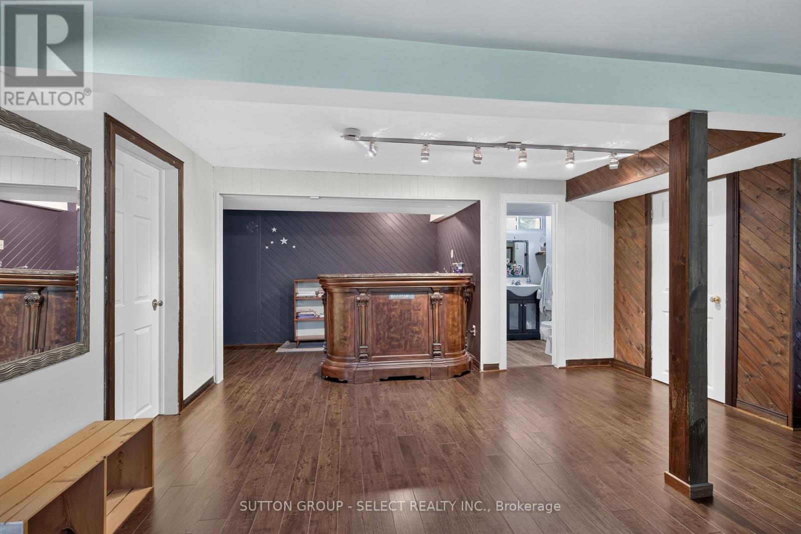 280 Charlotte Street Property Photo 17