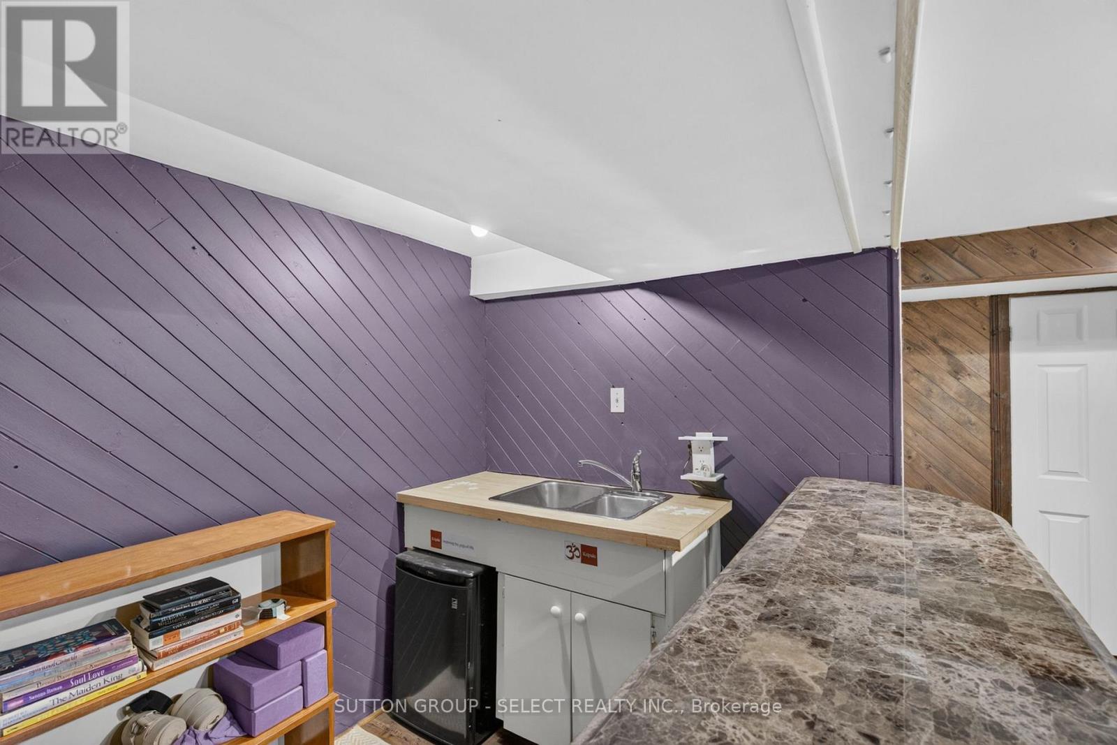 280 Charlotte Street Property Photo 20