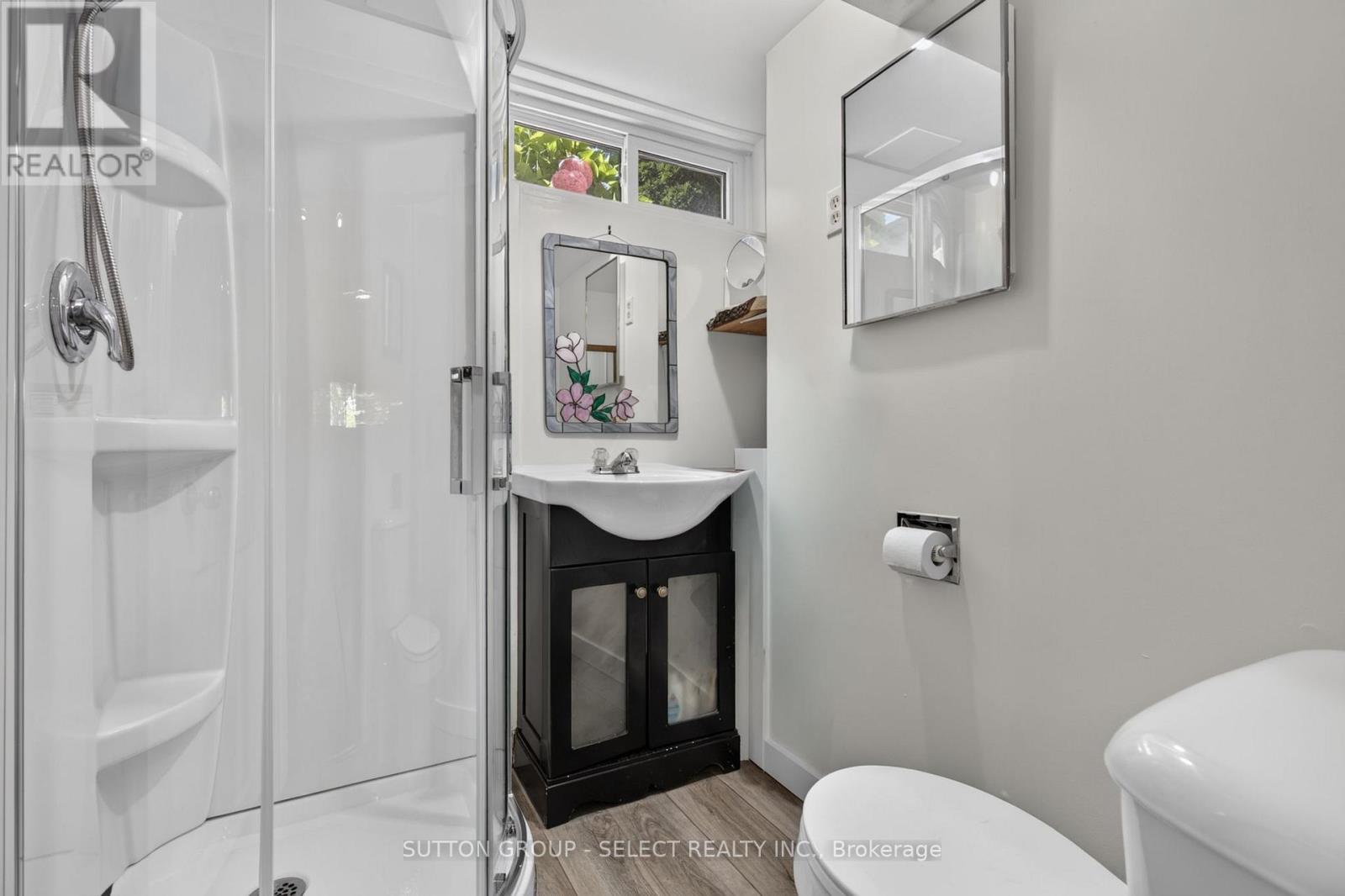 280 Charlotte Street Property Photo 22