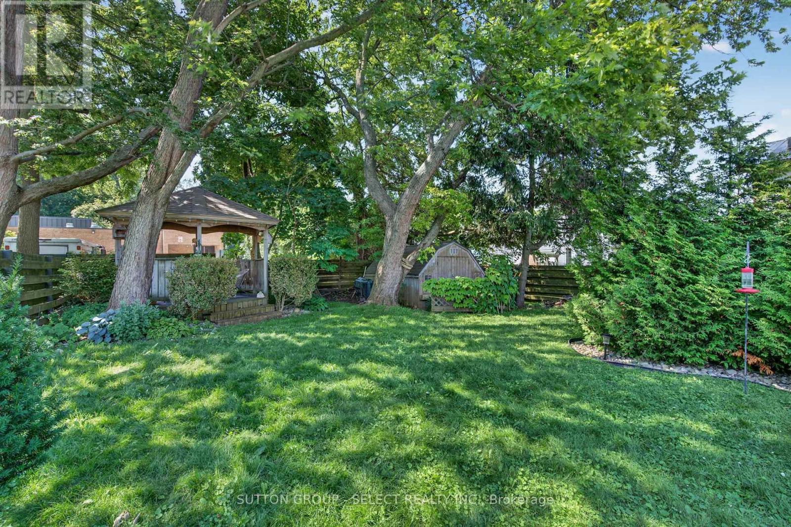 280 Charlotte Street Property Photo 31