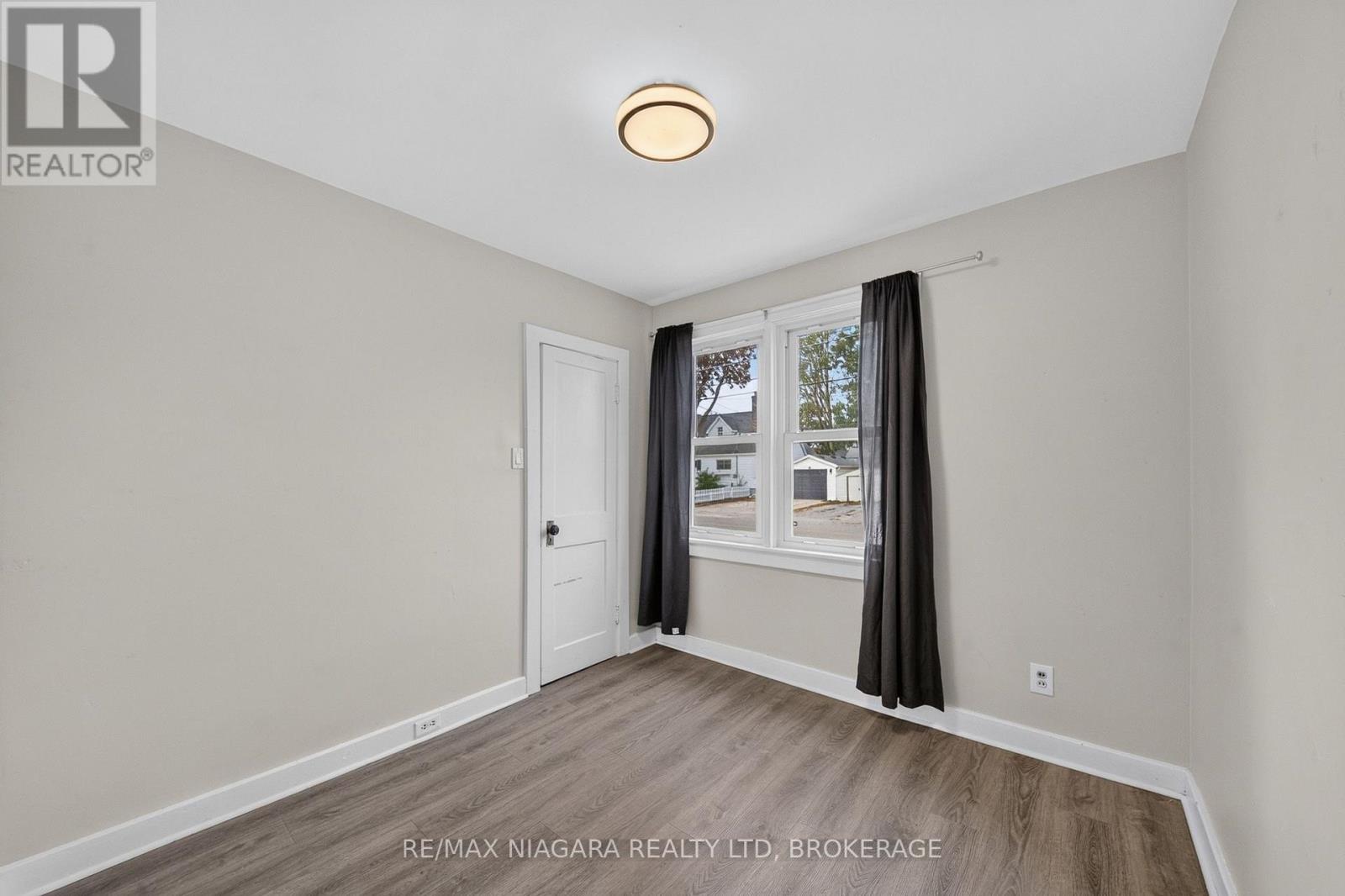6520 Barker Street Property Photo 10