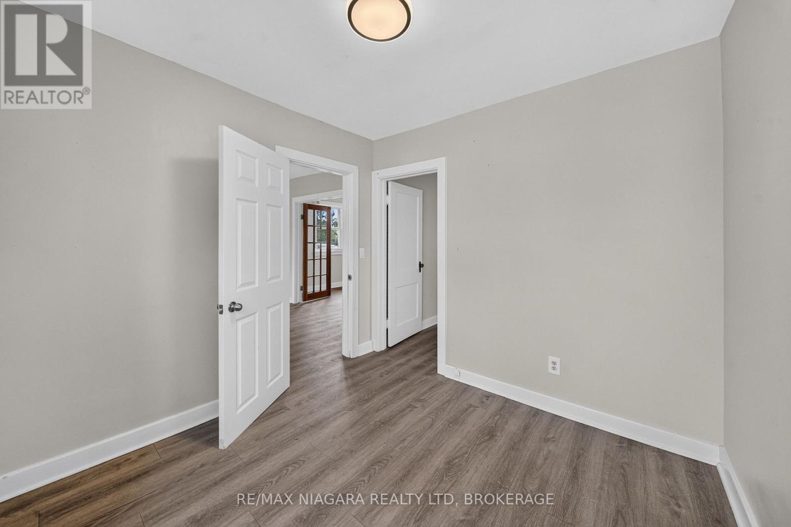 6520 Barker Street Property Photo 11