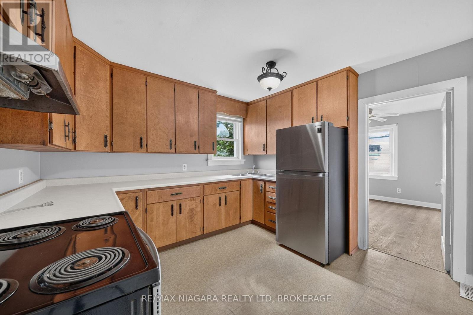 6520 Barker Street Property Photo 17