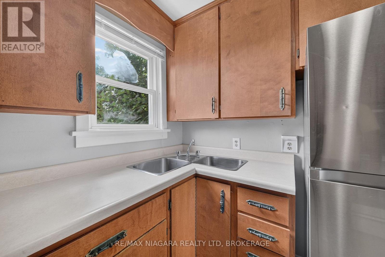 6520 Barker Street Property Photo 18