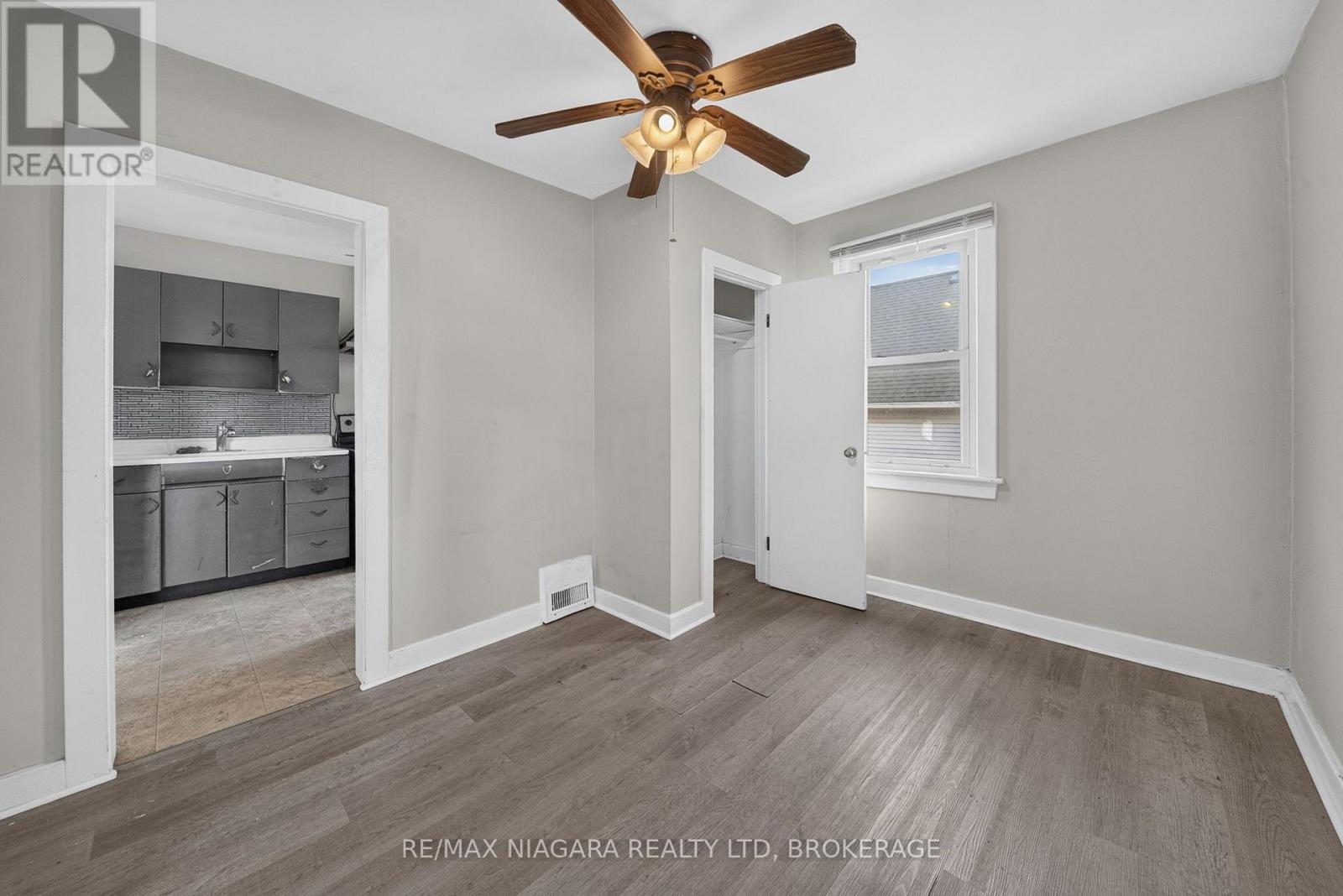 6520 Barker Street Property Photo 27