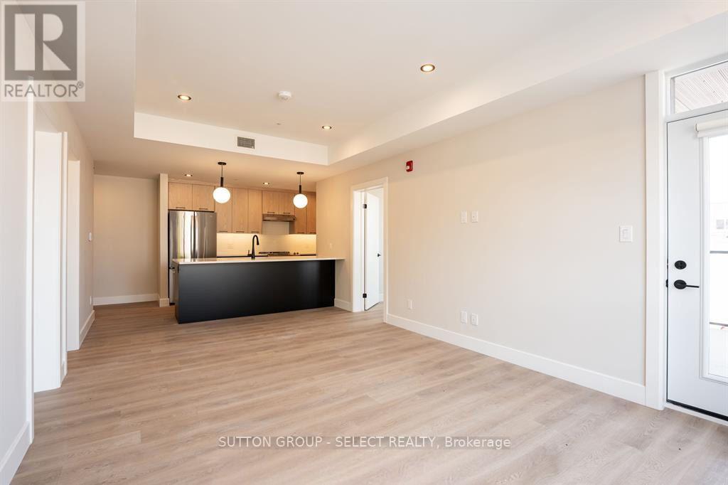 403 - 15 James Street Property Photo 6
