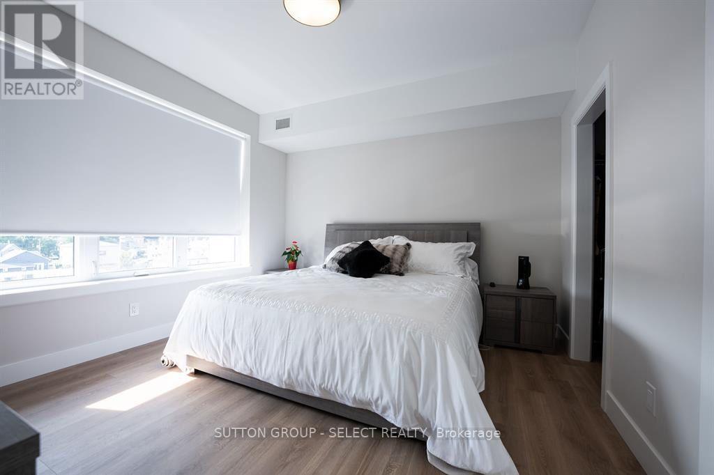 403 - 15 James Street Property Photo 12