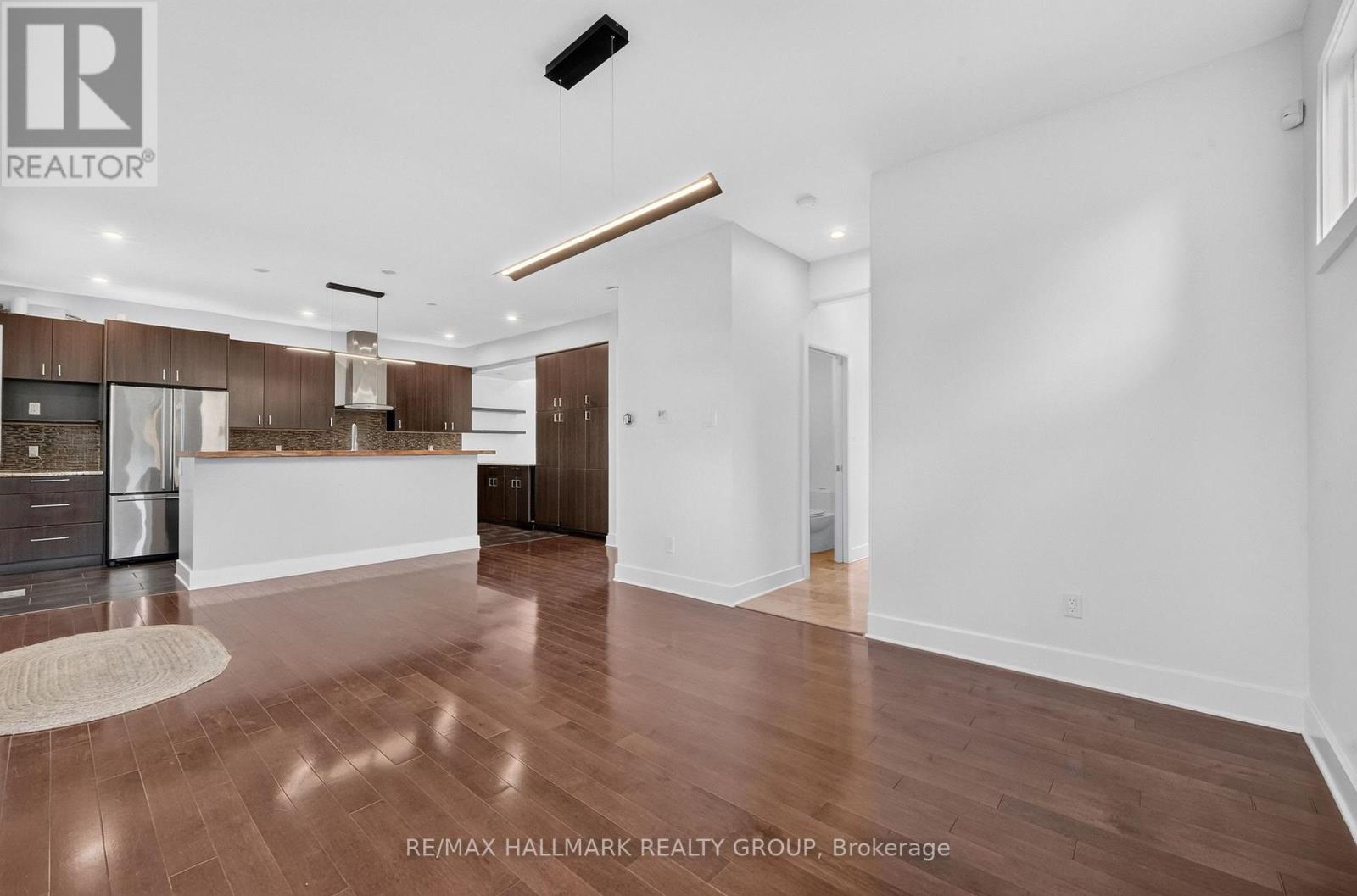 1559 Queensdale Avenue Property Photo 22