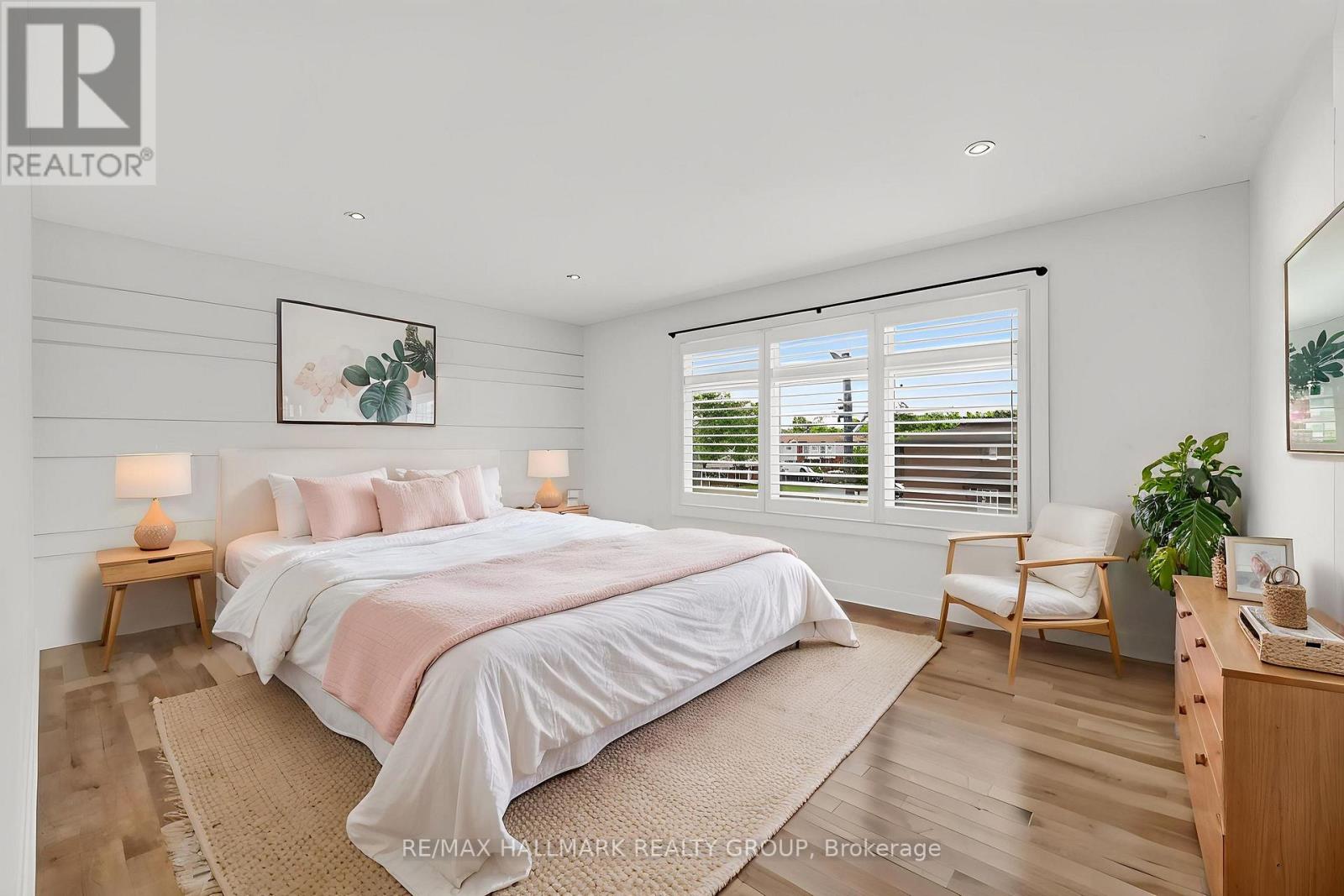 1559 Queensdale Avenue Property Photo 26