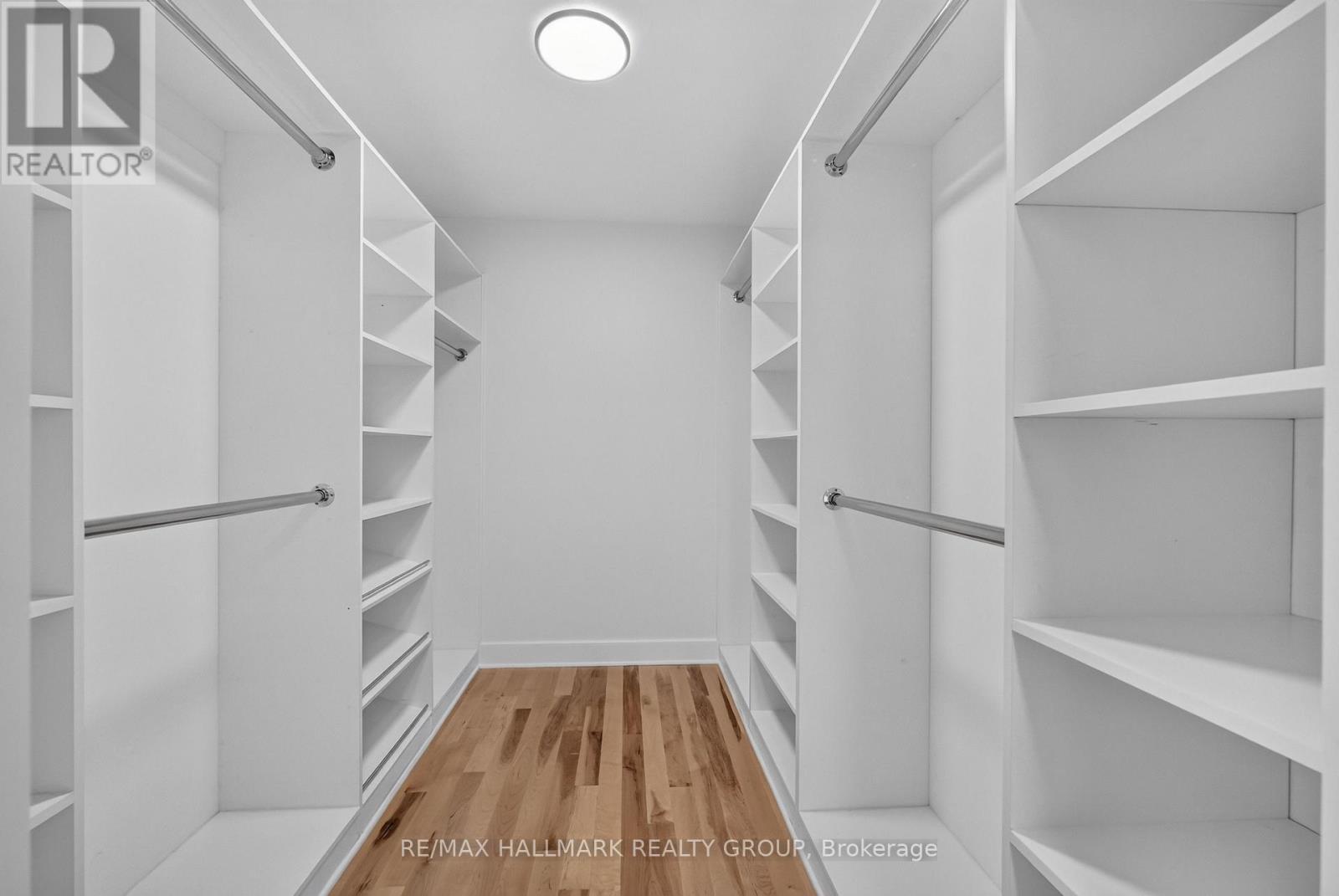 1559 Queensdale Avenue Property Photo 28