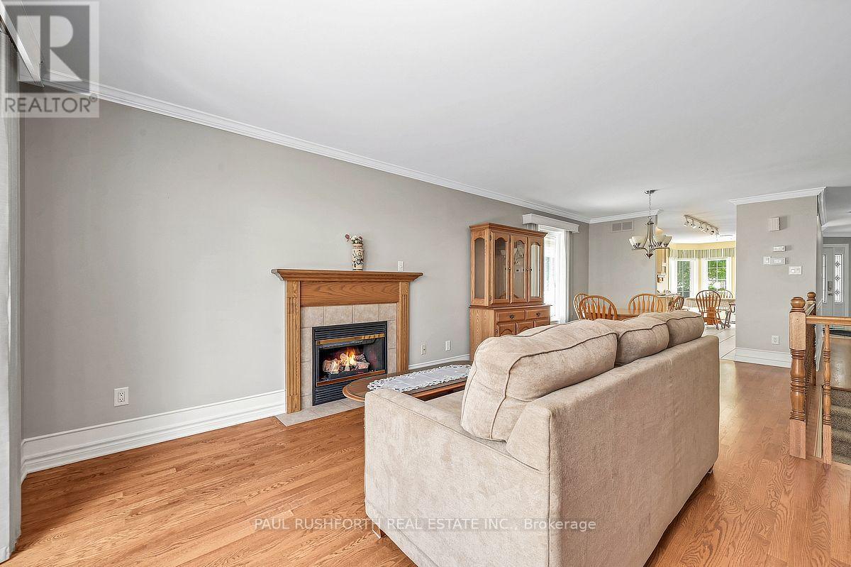 1025 Valin Street Property Photo 8