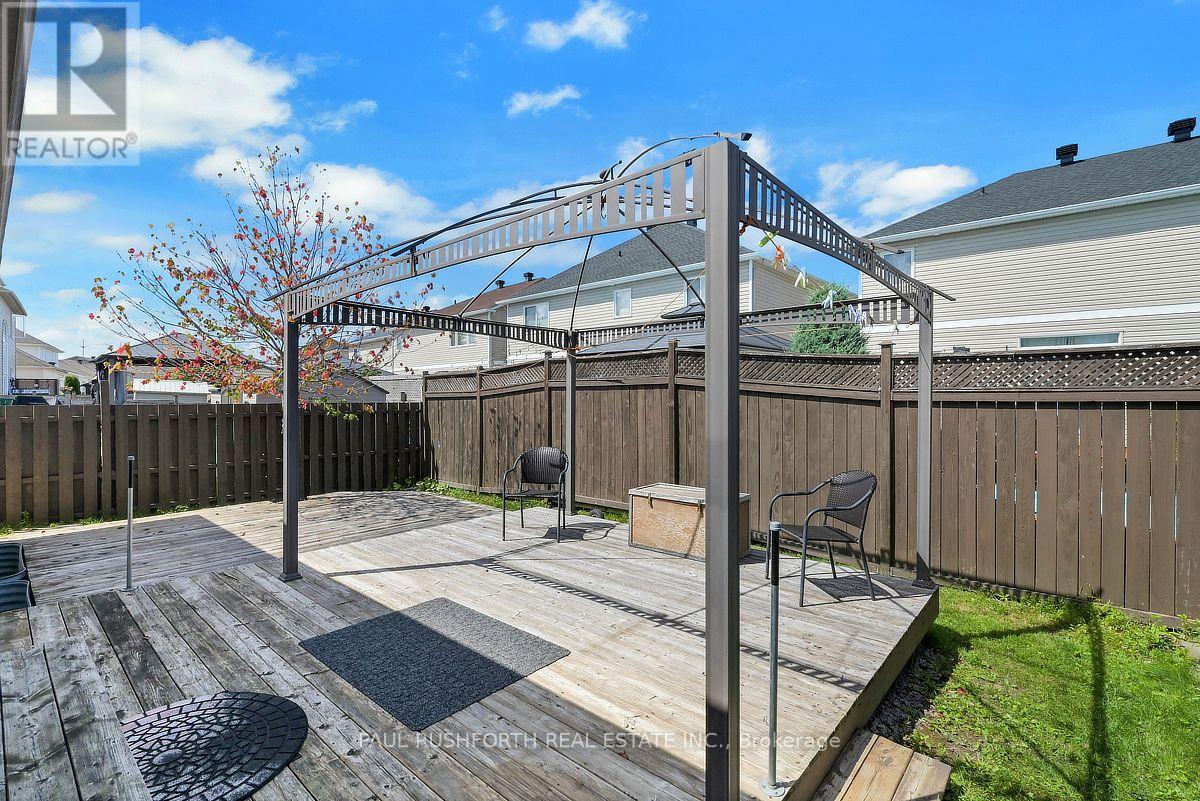 1025 Valin Street Property Photo 28