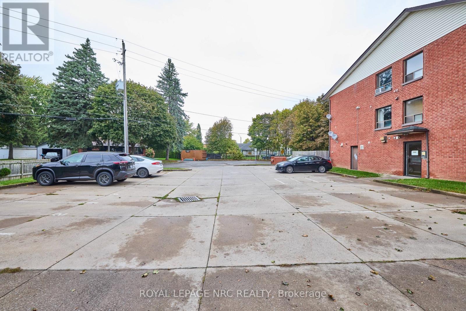 11 - 4839 Drummond Road Property Photo 7