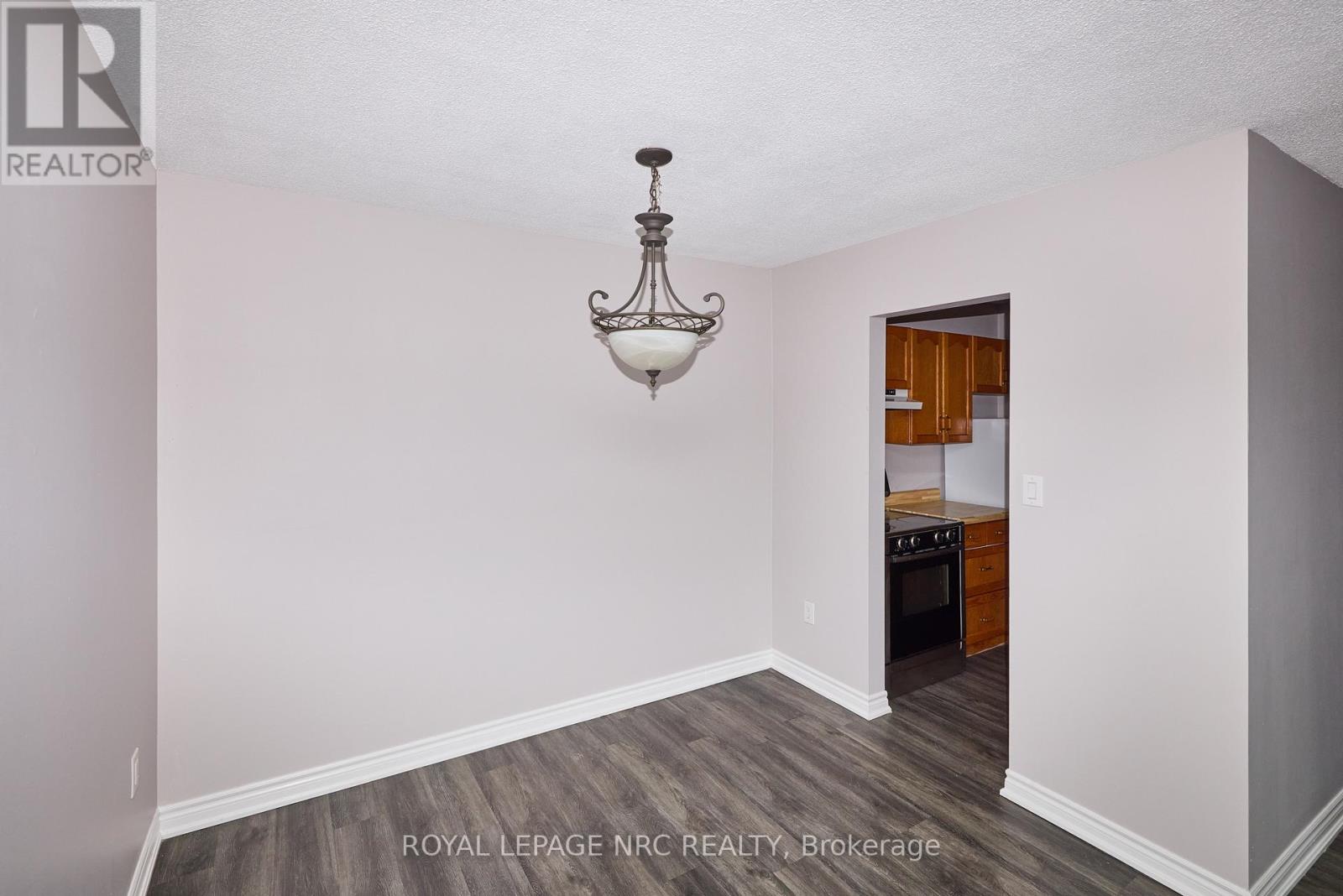 11 - 4839 Drummond Road Property Photo 15