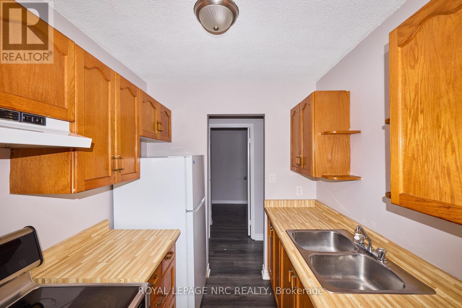 11 - 4839 Drummond Road Property Photo 16