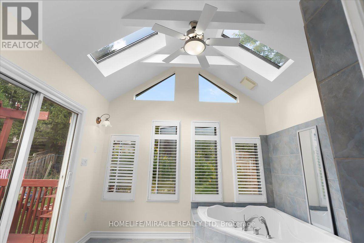 150 Bankside Drive Property Photo 21