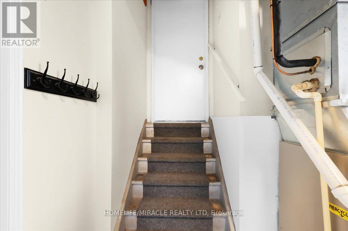 150 Bankside Drive Property Photo 33
