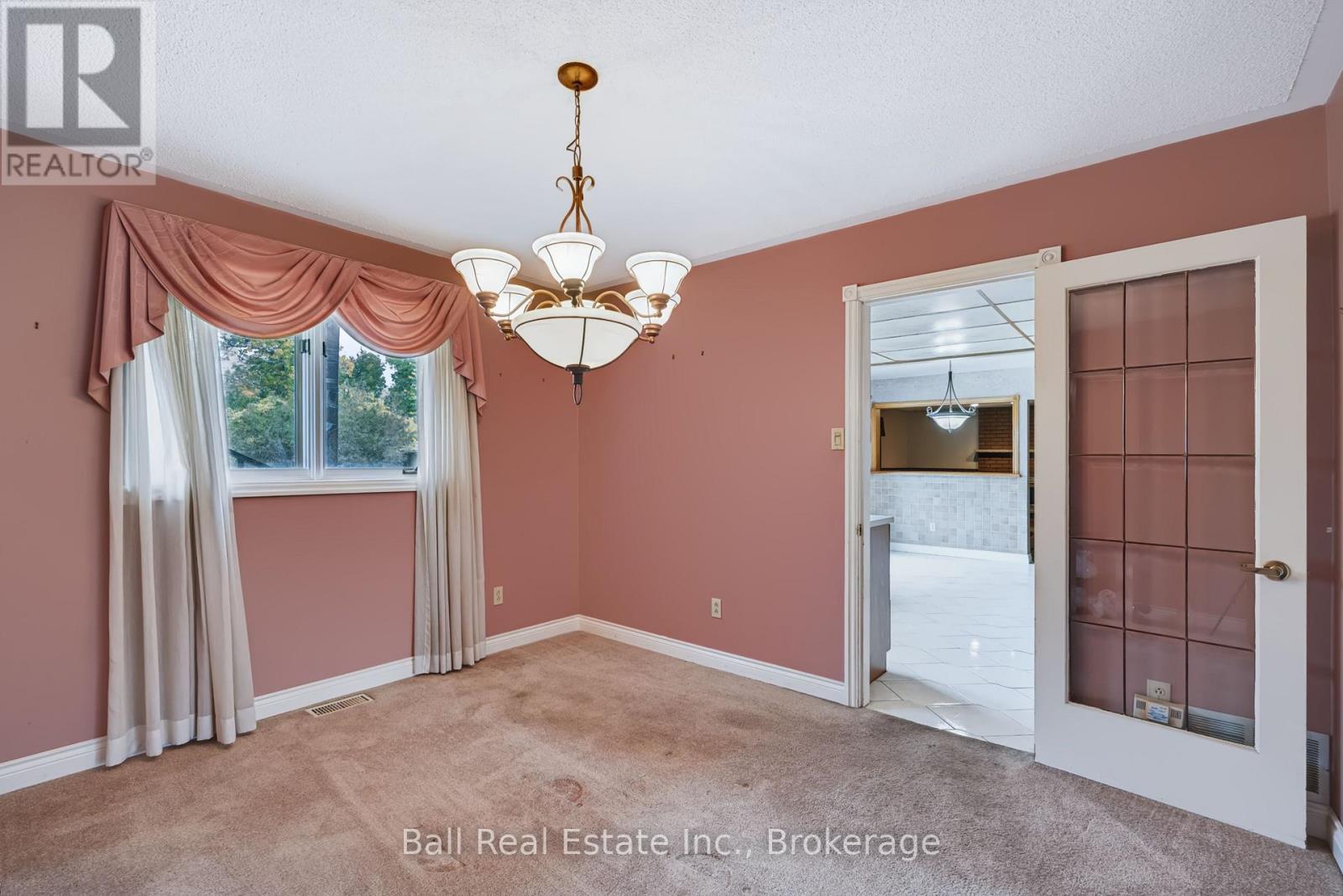 793 Hewitt Drive Property Photo 9