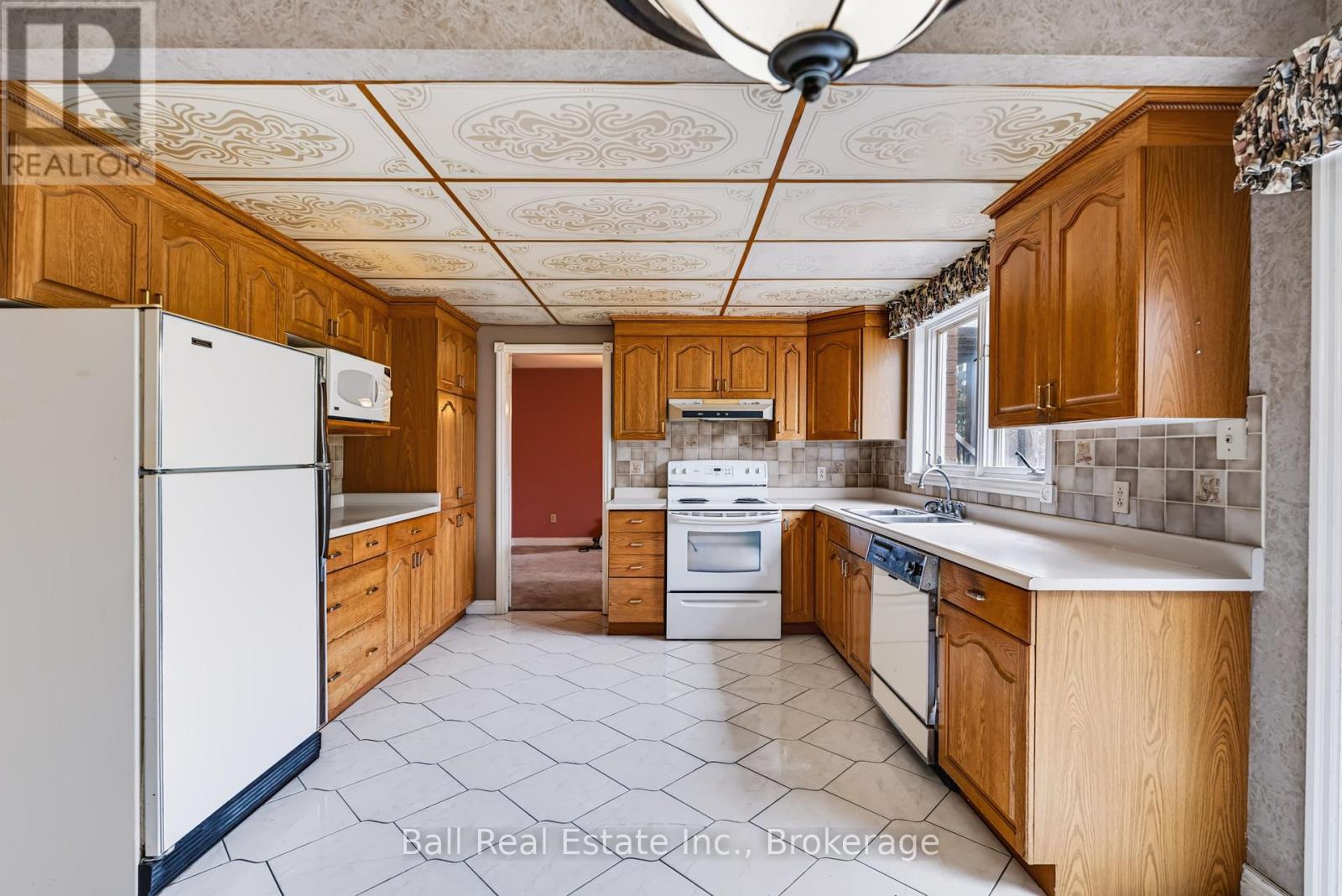 793 Hewitt Drive Property Photo 12
