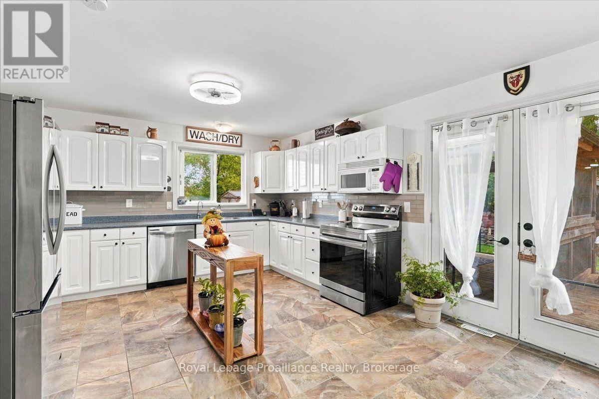 1330 Rapids Road Property Photo 3