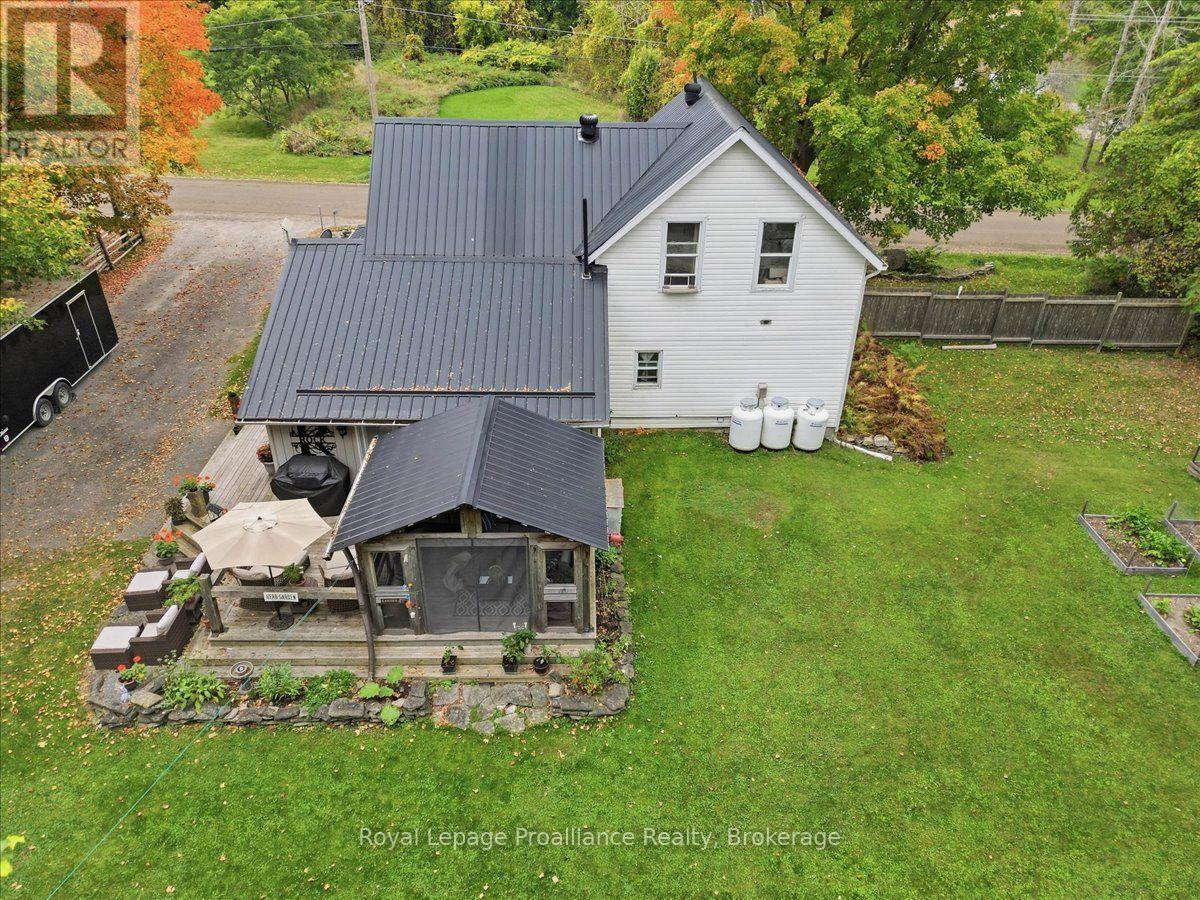 1330 Rapids Road Property Photo 32