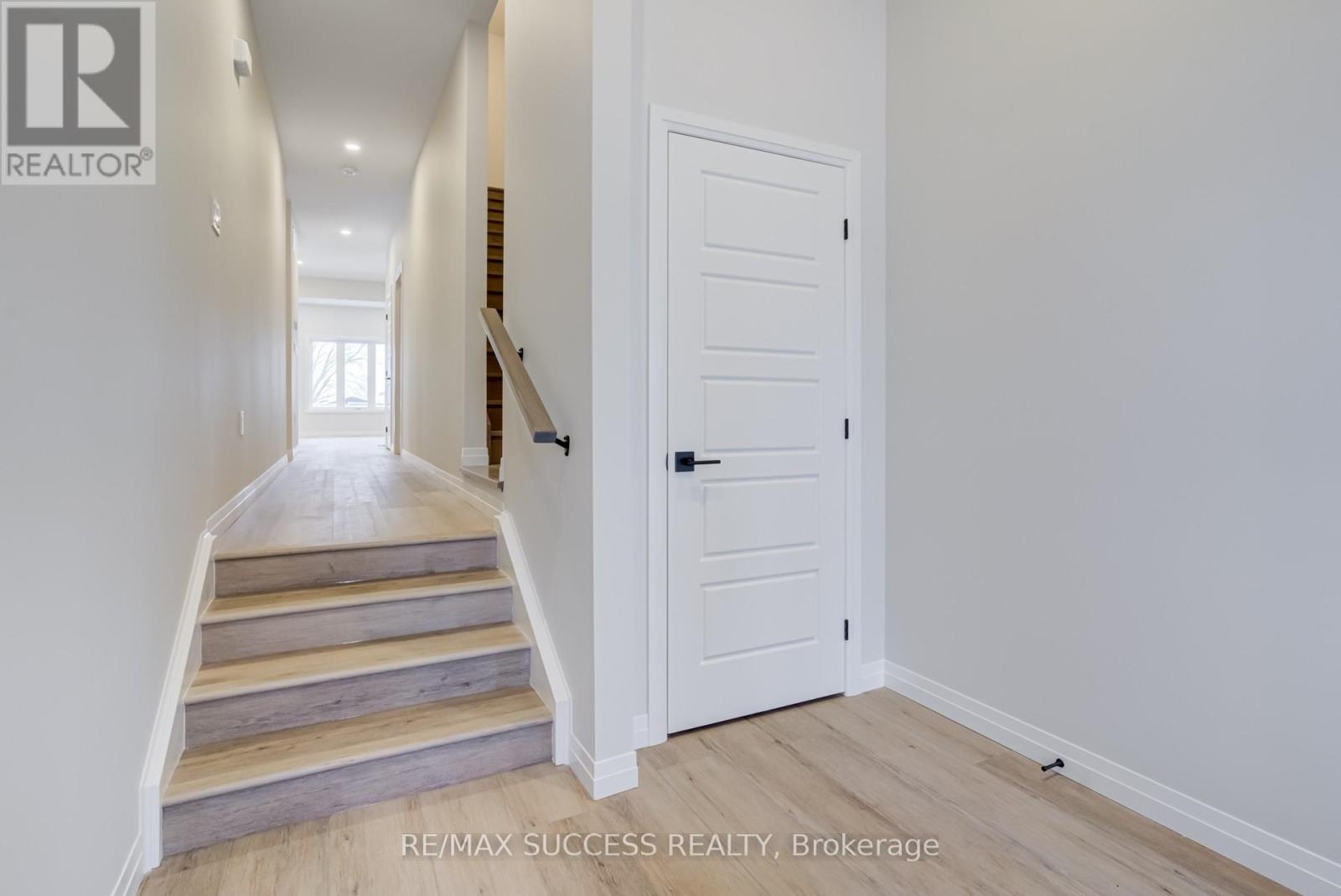 147 Siebert Avenue Property Photo 8