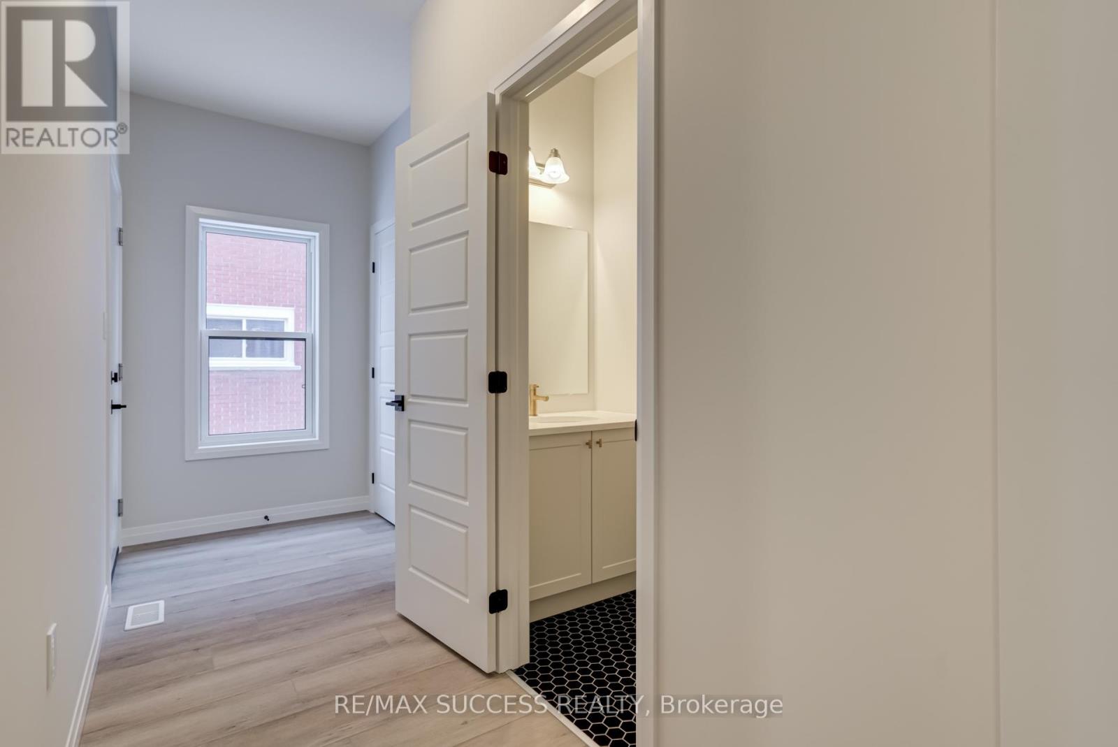 147 Siebert Avenue Property Photo 18