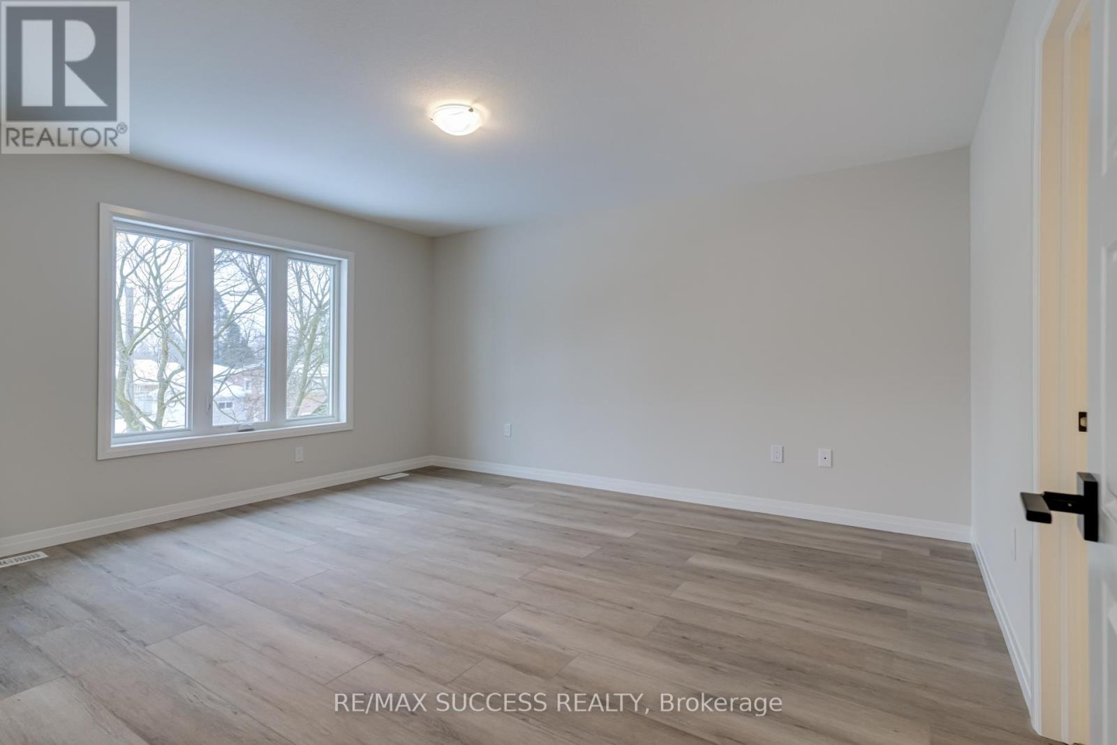147 Siebert Avenue Property Photo 25