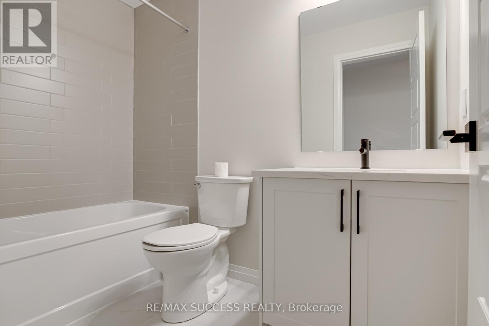 147 Siebert Avenue Property Photo 37