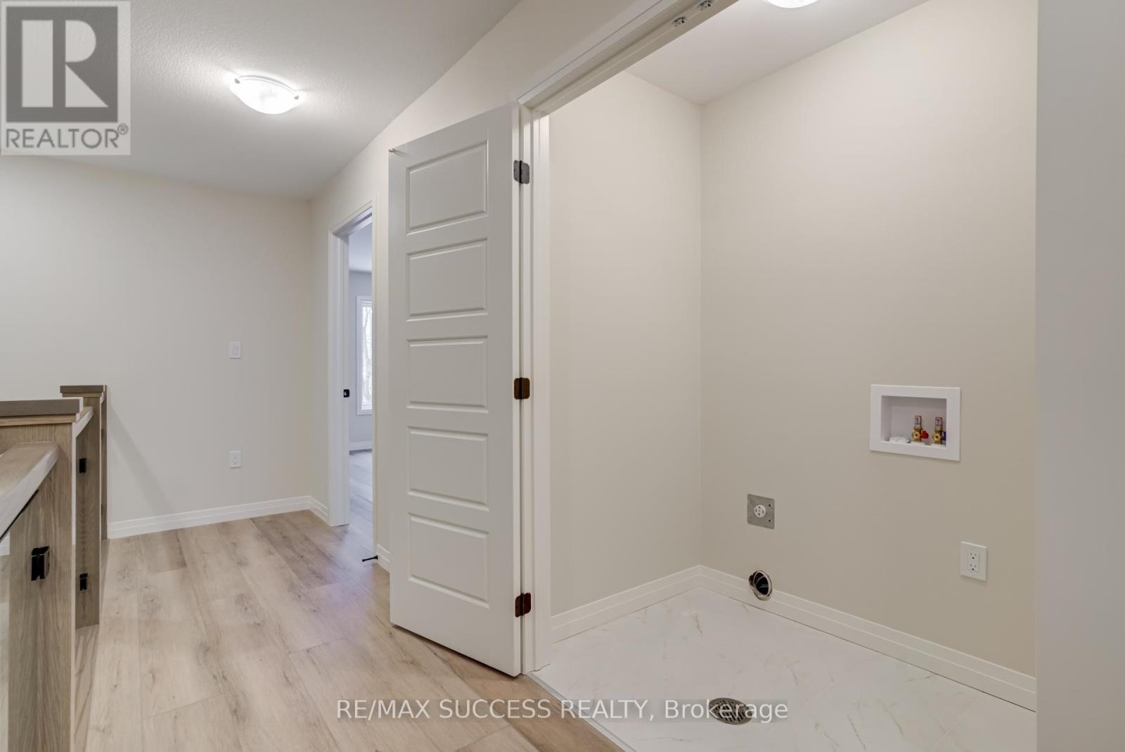 147 Siebert Avenue Property Photo 38
