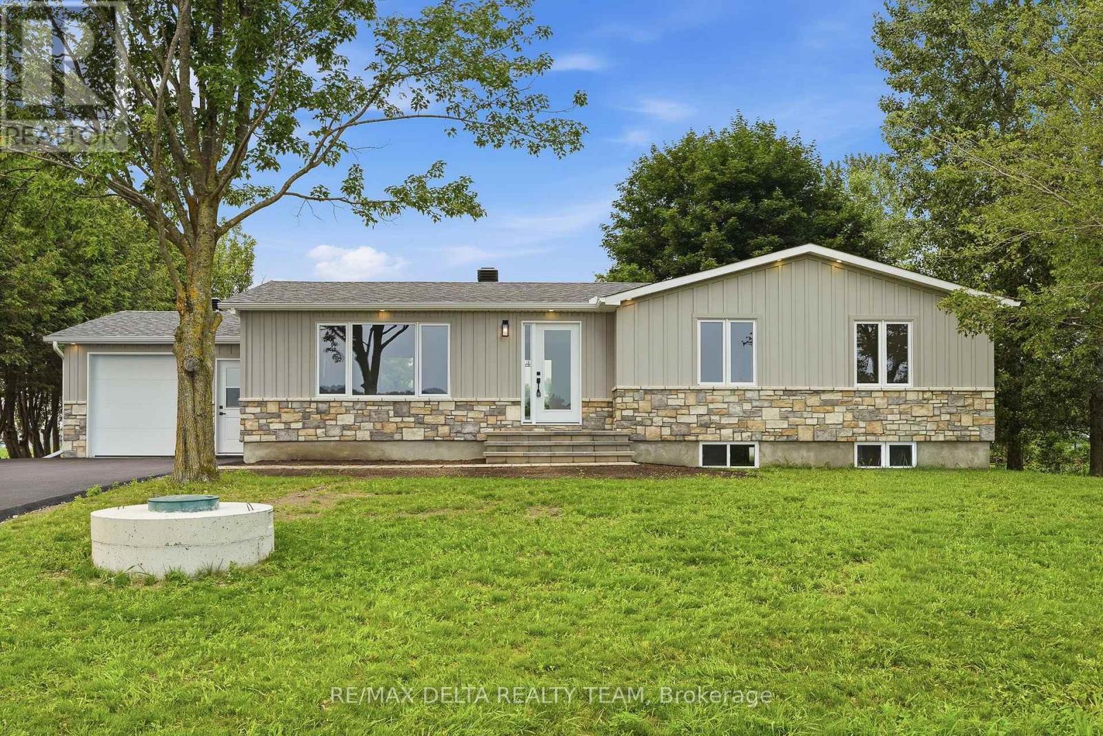 1568 Pilon Road Property Photo 1