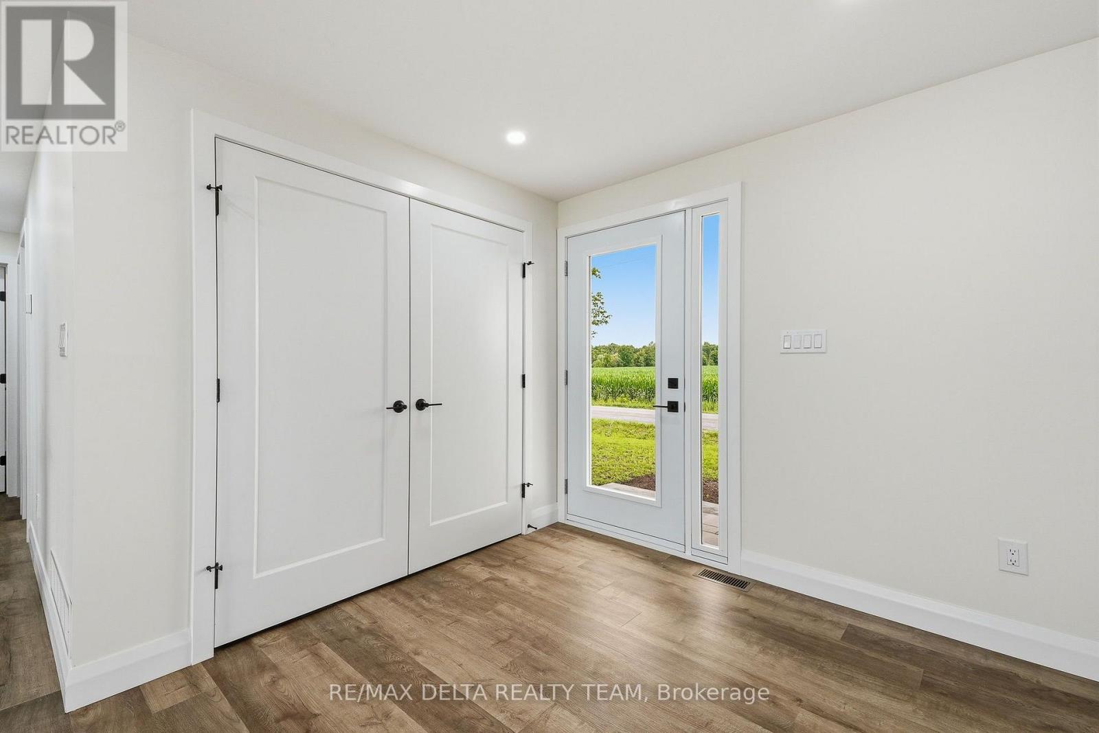 1568 Pilon Road Property Photo 4