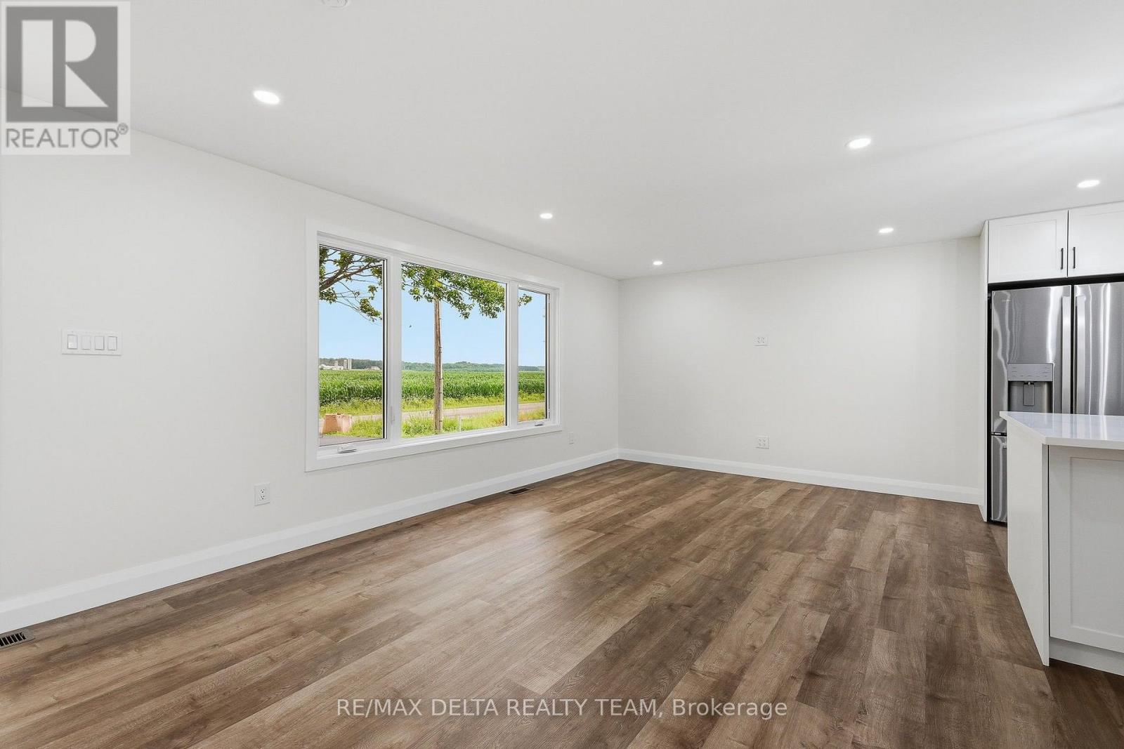 1568 Pilon Road Property Photo 6