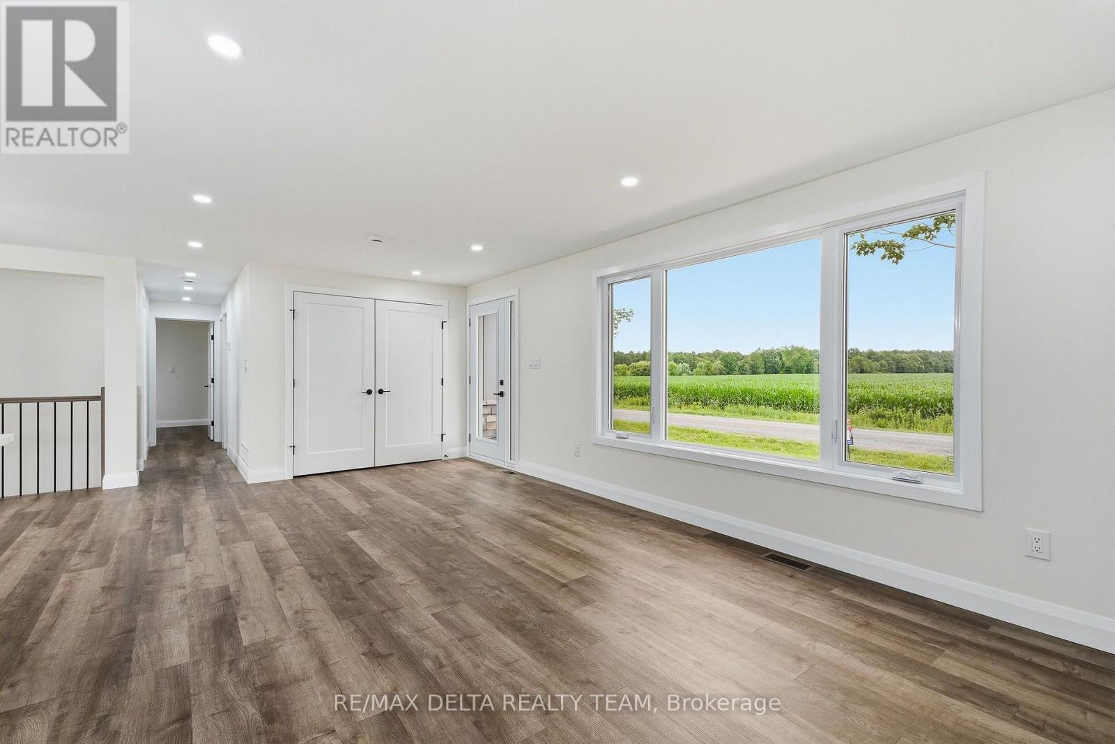 1568 Pilon Road Property Photo 9