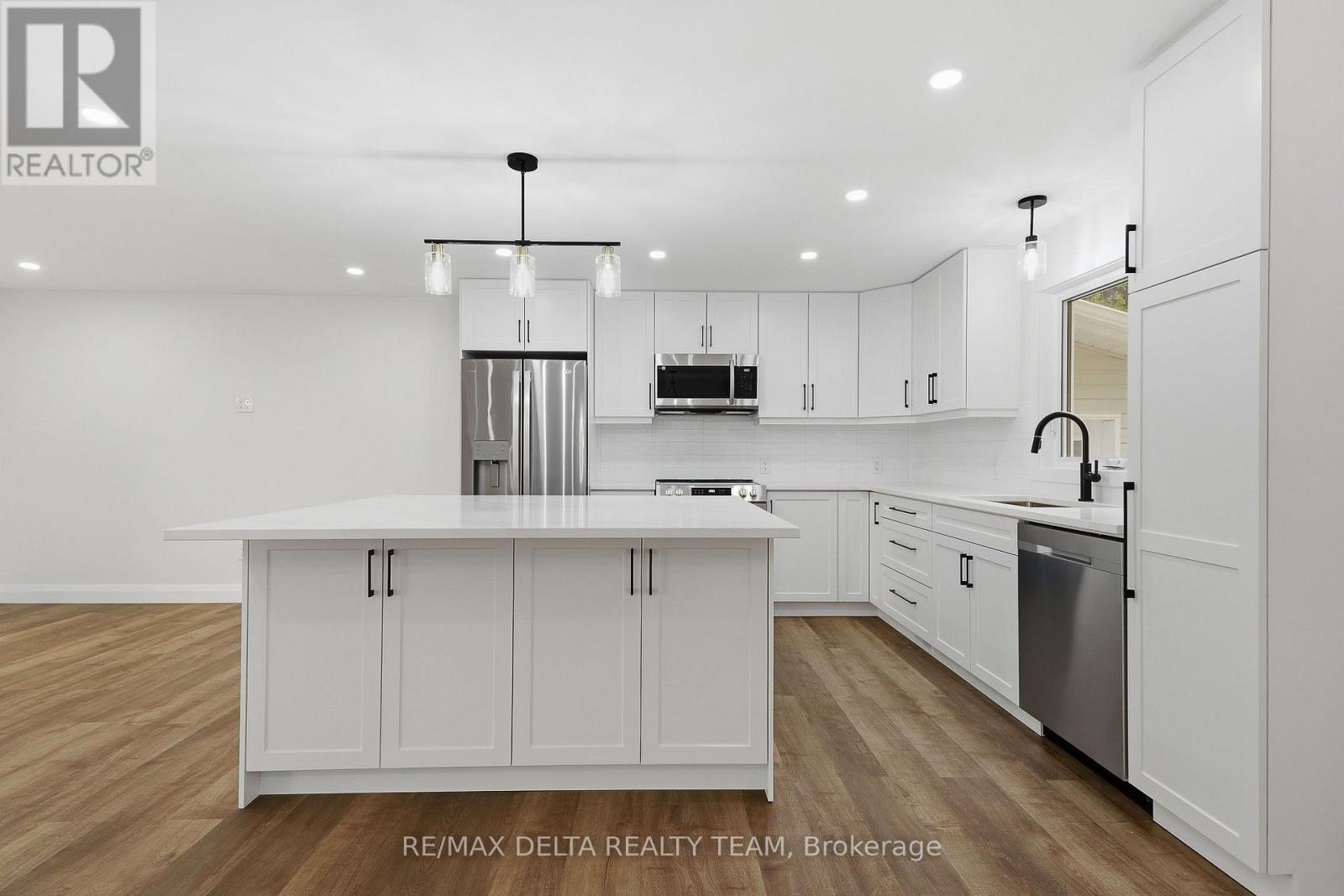 1568 Pilon Road Property Photo 13