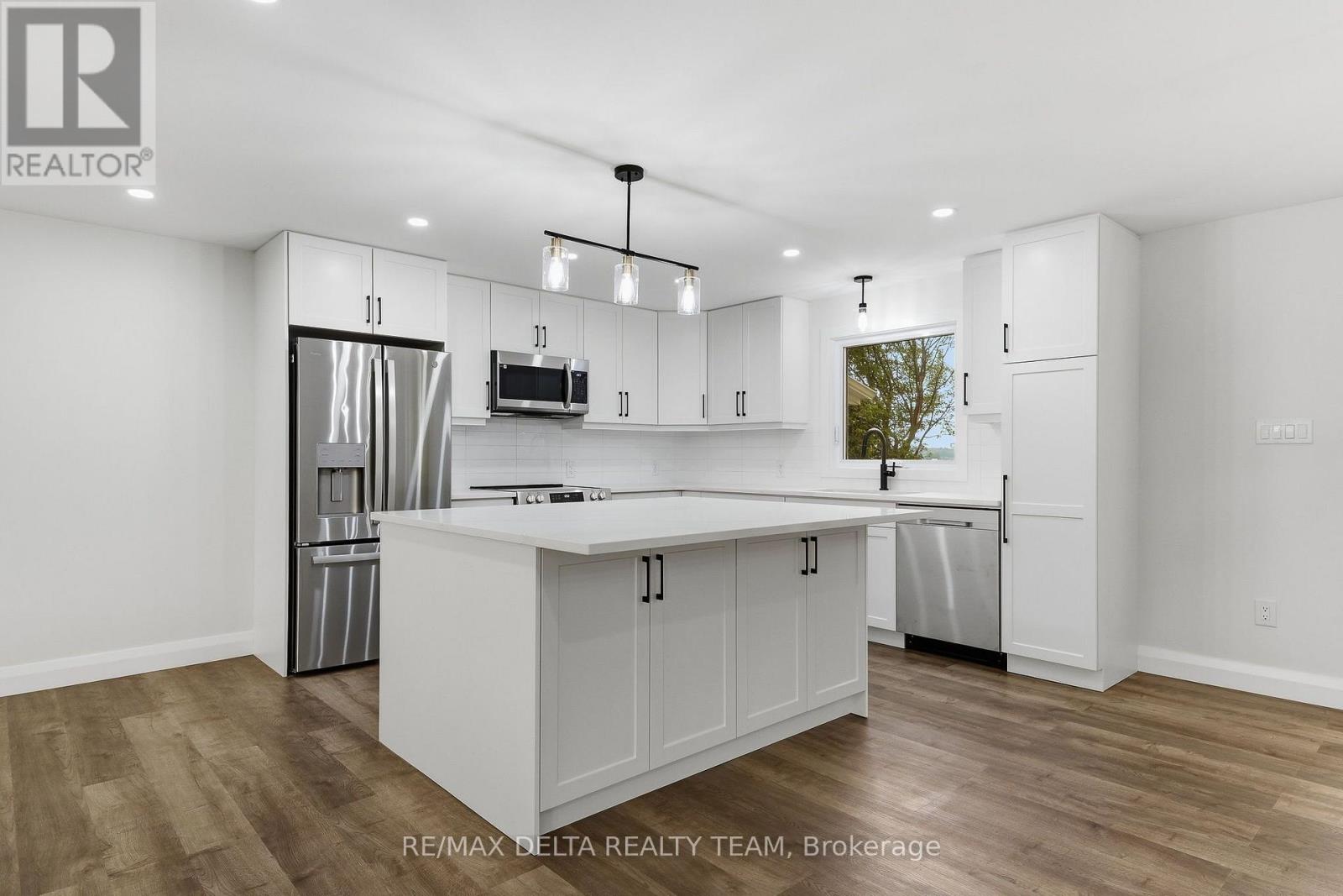1568 Pilon Road Property Photo 14