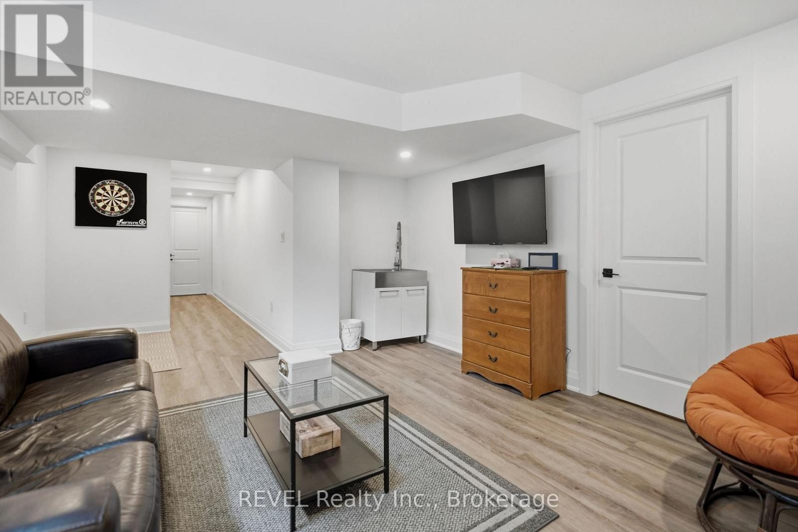 11 Lymburner Street Property Photo 34