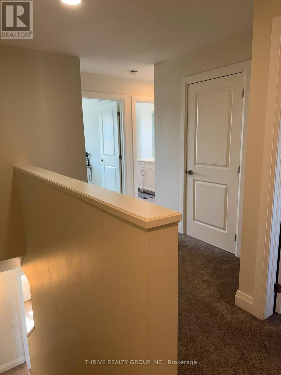 2305 Callingham Drive N Property Photo 16