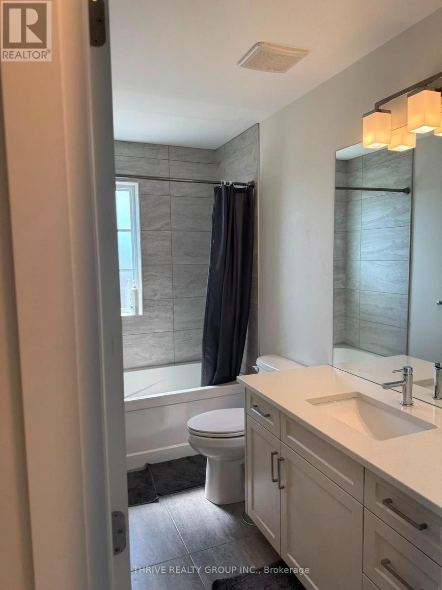 2305 Callingham Drive N Property Photo 22