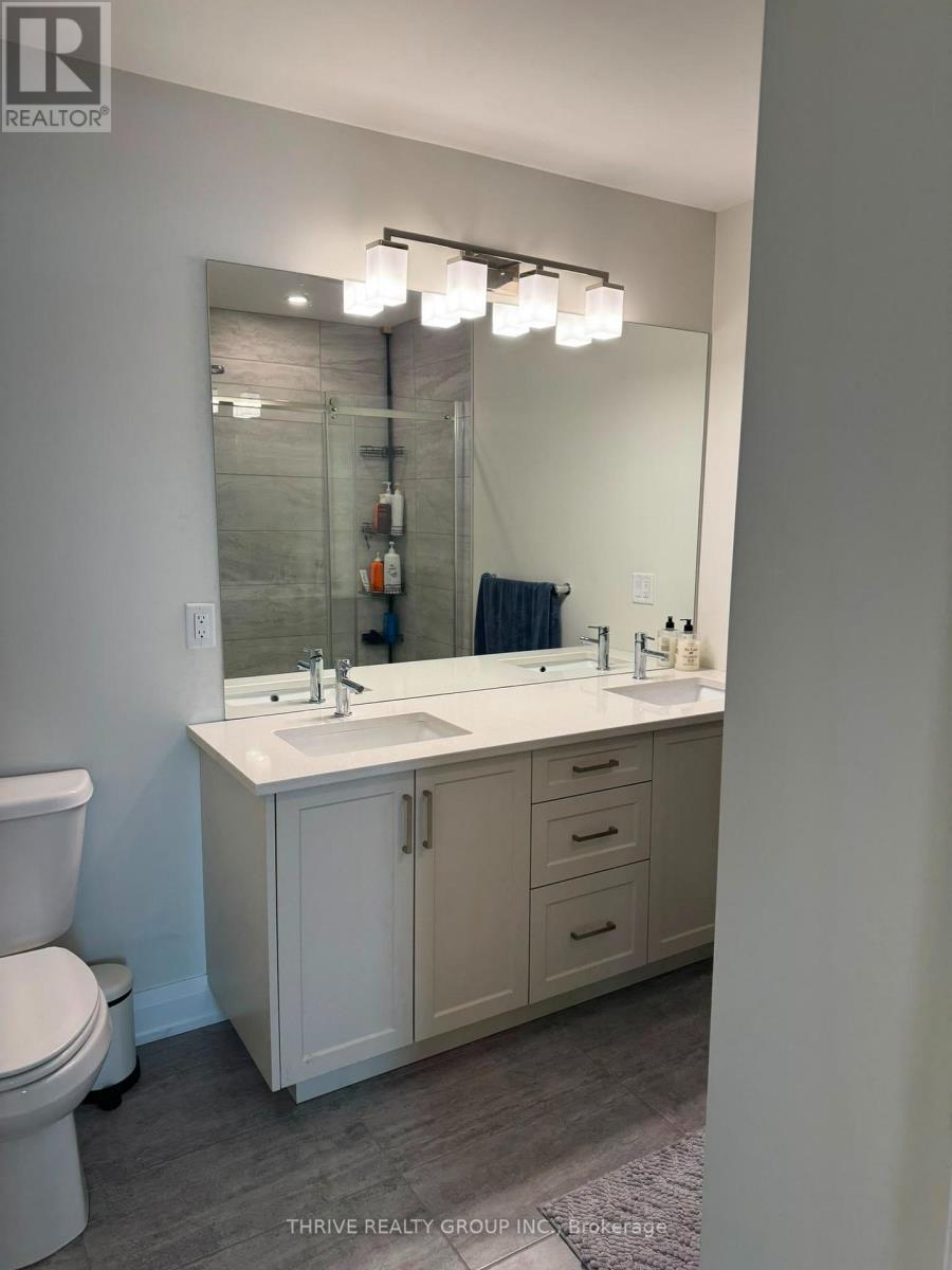 2305 Callingham Drive N Property Photo 23